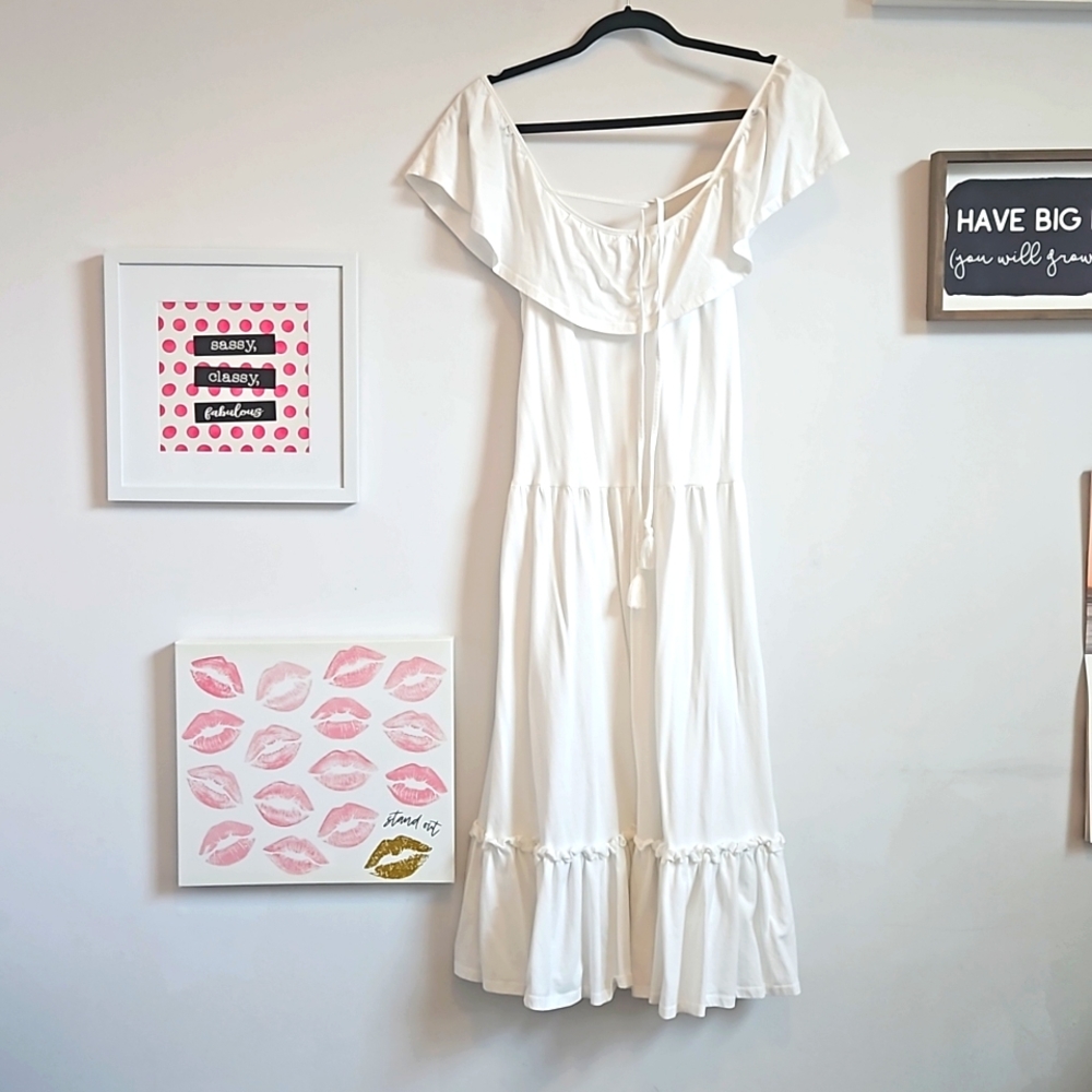 Off the shoulders dress